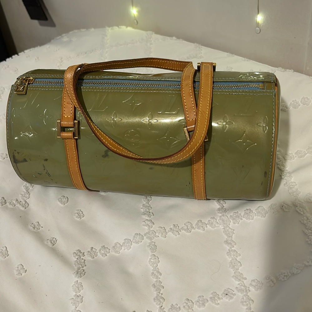Authentic Louis Vuitton Green and Blue Vernis Papillon 30 Bedford Barrel Bag